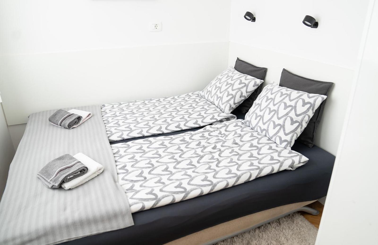 Casa De Dinca, 2 Bedroom, 6 Person, Free Parking Zone Zagreb Exterior photo